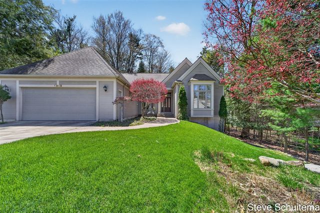 1949 Forest Glen Drive, Norton Shores, MI 49441