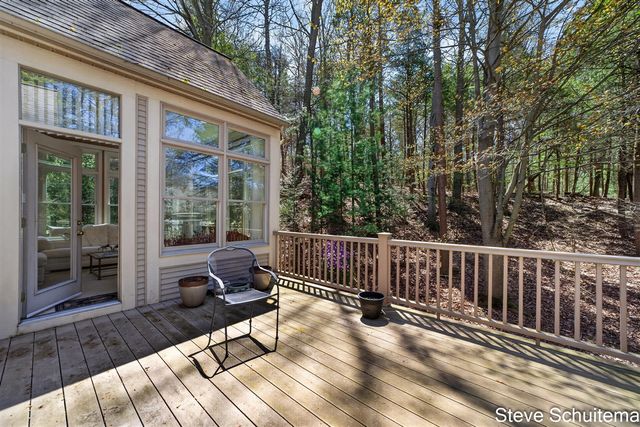 1949 Forest Glen Drive, Norton Shores, MI 49441