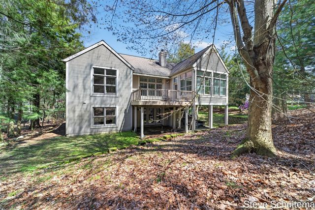 1949 Forest Glen Drive, Norton Shores, MI 49441