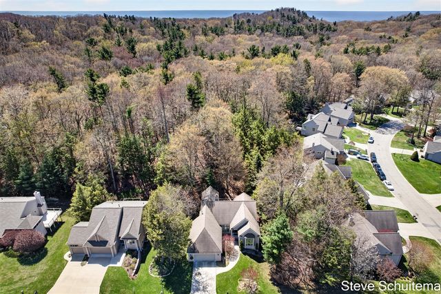 1949 Forest Glen Drive, Norton Shores, MI 49441