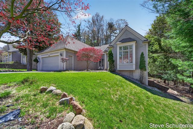 1949 Forest Glen Drive, Norton Shores, MI 49441