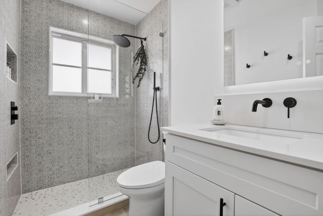 4299 Laurel Ridge Circle, Weston, FL 33331