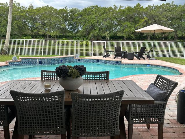 4299 Laurel Ridge Circle, Weston, FL 33331