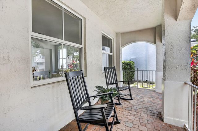 4299 Laurel Ridge Circle, Weston, FL 33331
