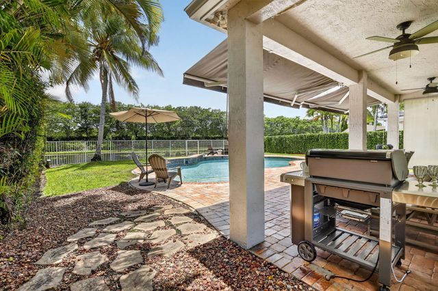 4299 Laurel Ridge Circle, Weston, FL 33331