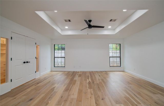 10300 Mayfield Road, Houston, TX 77043