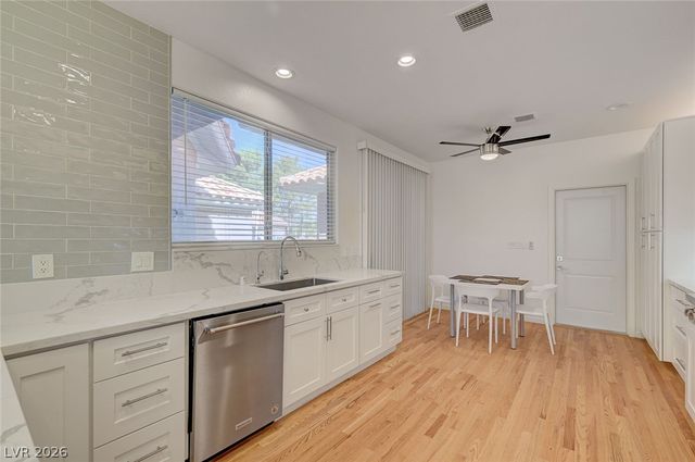 5097 Crooked Stick Way, Las Vegas, NV 89113