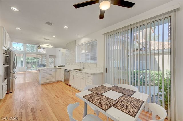 5097 Crooked Stick Way, Las Vegas, NV 89113