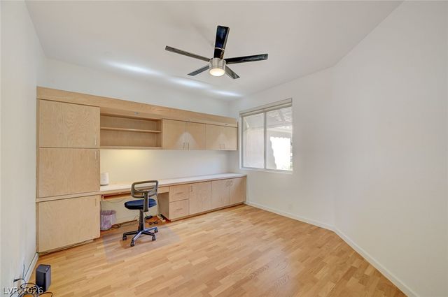 5097 Crooked Stick Way, Las Vegas, NV 89113