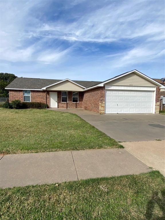 4406 Bobbie Ann Drive, Granbury, TX 76049