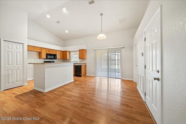 657 Floyd Street SE, Palm Bay, FL 32909