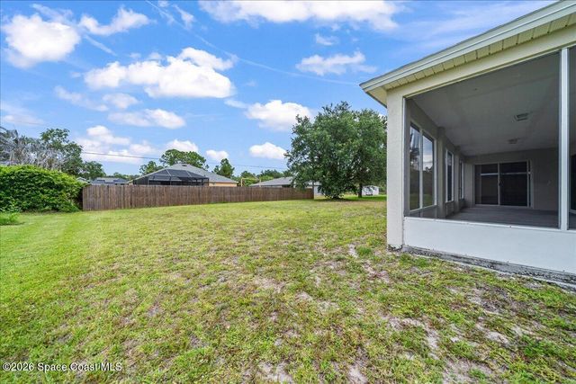 657 Floyd Street SE, Palm Bay, FL 32909