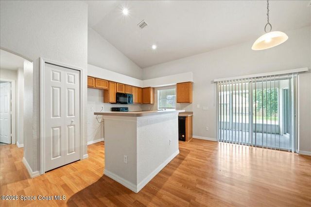 657 Floyd Street SE, Palm Bay, FL 32909