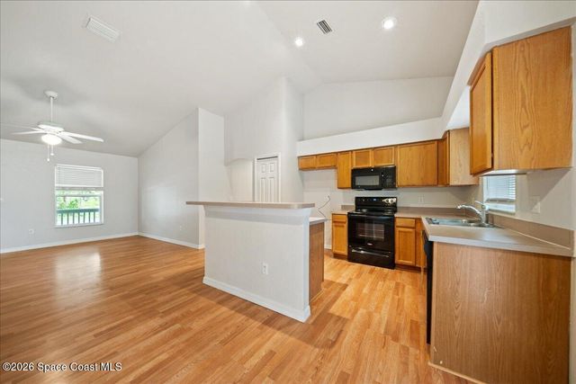 657 Floyd Street SE, Palm Bay, FL 32909