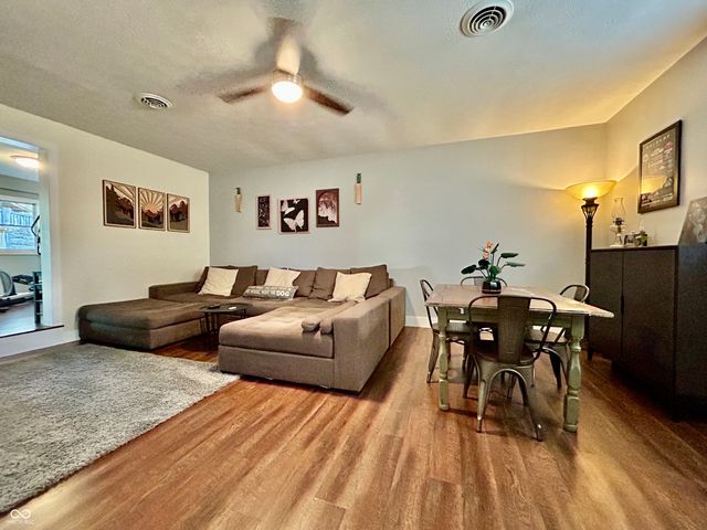 5 Roselawn Avenue, Brownsburg, IN 46112