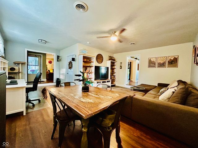 5 Roselawn Avenue, Brownsburg, IN 46112