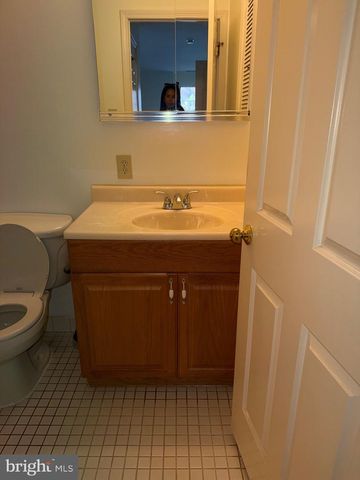 154 TAVISTOCK, Cherry Hill, NJ 08034