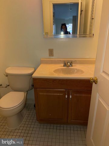 154 TAVISTOCK, Cherry Hill, NJ 08034