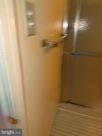 154 TAVISTOCK, Cherry Hill, NJ 08034