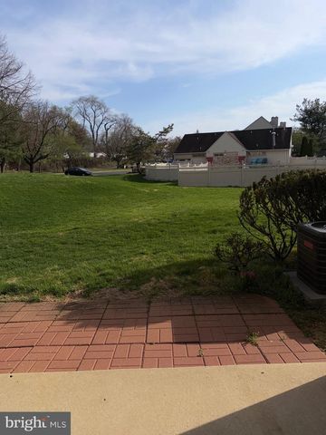 154 TAVISTOCK, Cherry Hill, NJ 08034