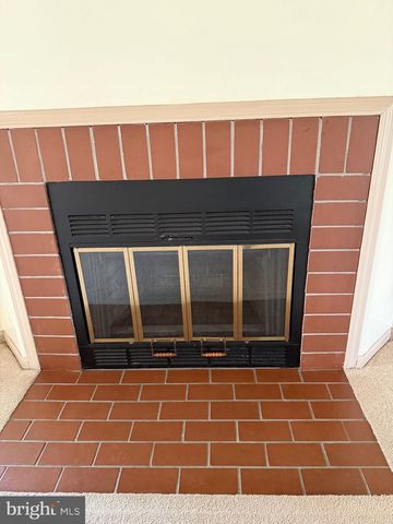 154 TAVISTOCK, Cherry Hill, NJ 08034