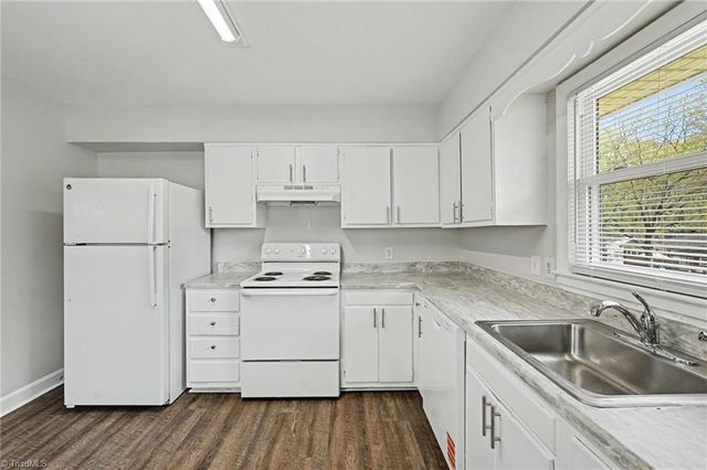 2526 Hyde Street, Burlington, NC 27217