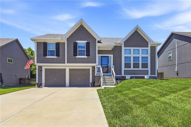 11716 N Farley Avenue, Kansas City, MO 64157