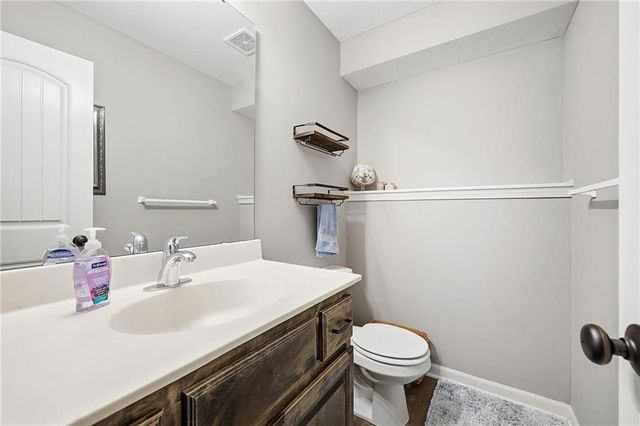11716 N Farley Avenue, Kansas City, MO 64157