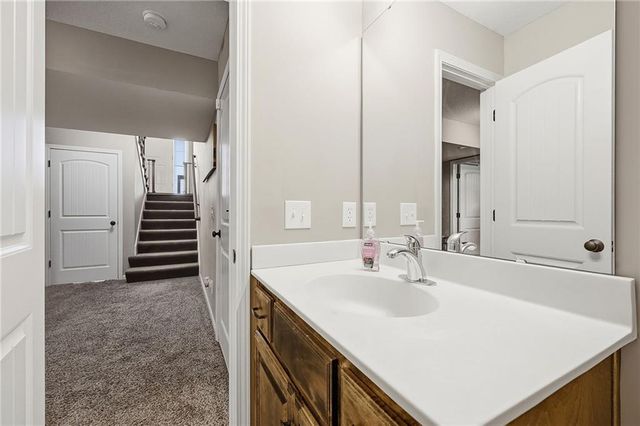 11716 N Farley Avenue, Kansas City, MO 64157
