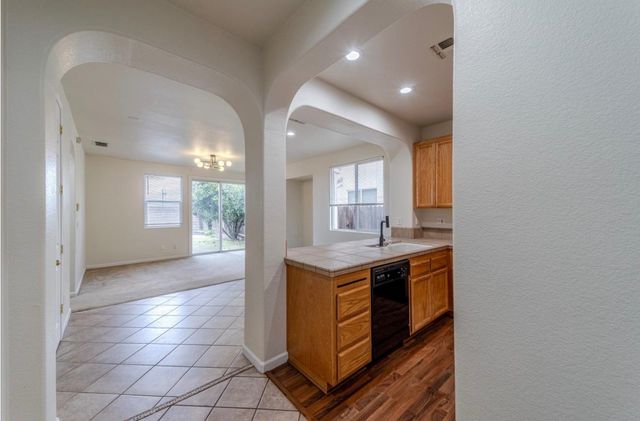 1807 Zurlo, Sacramento, CA 95835