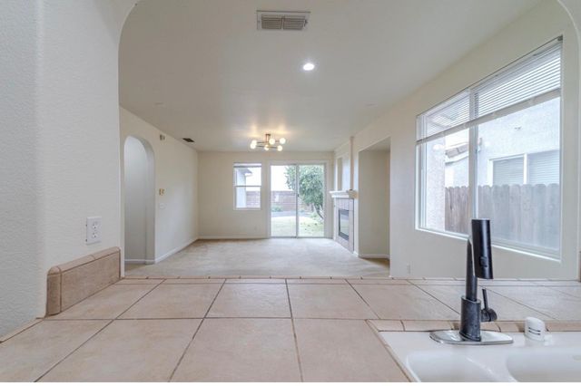 1807 Zurlo, Sacramento, CA 95835