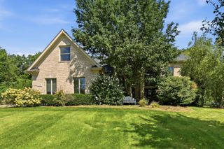 2S291 Pine Row Court, Elburn, IL 60119