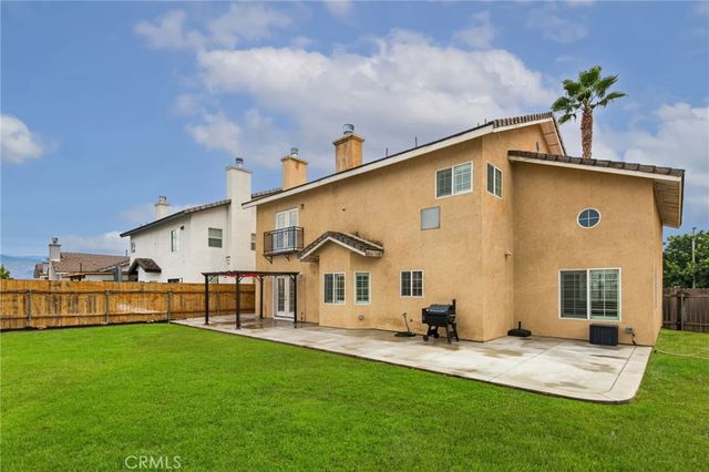 571 Winners Circle, San Jacinto, CA 92582