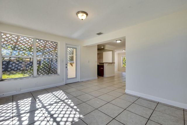 299 NE 21st Street, Boca Raton, FL 33431