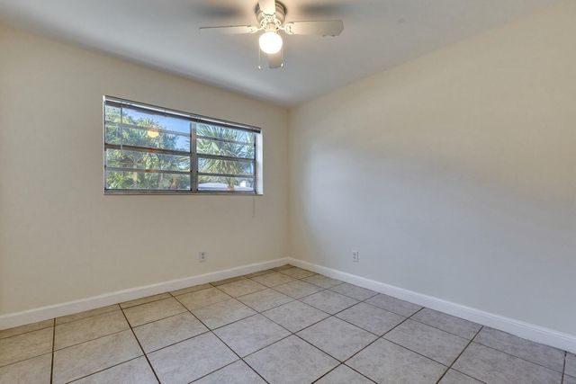 299 NE 21st Street, Boca Raton, FL 33431