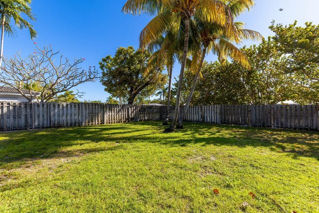 299 NE 21st Street, Boca Raton, FL 33431