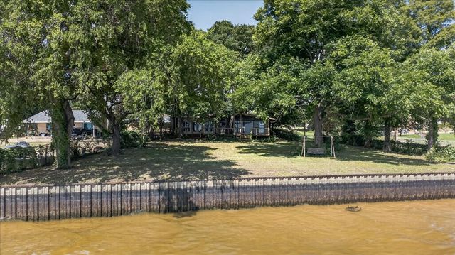 211 Rosemary Drive, Trinidad, TX 75163