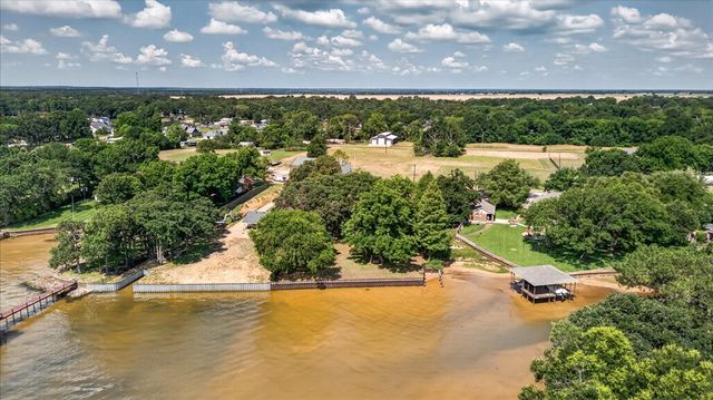 211 Rosemary Drive, Trinidad, TX 75163