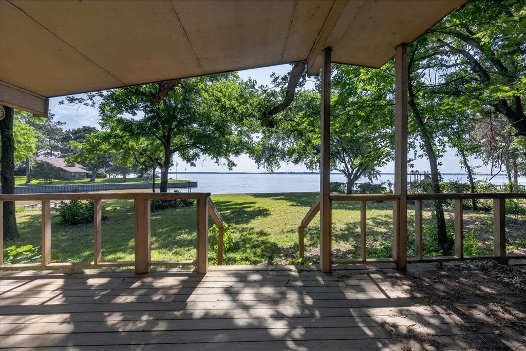 211 Rosemary Drive, Trinidad, TX 75163
