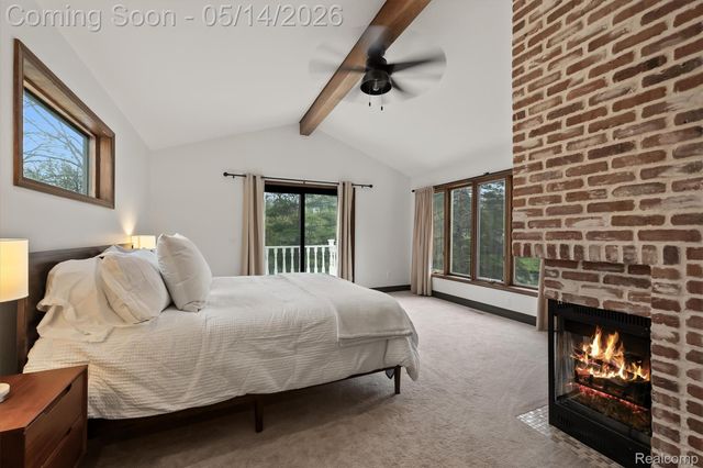 7035 Ten Hill Road, West Bloomfield Charter Township, MI 48322