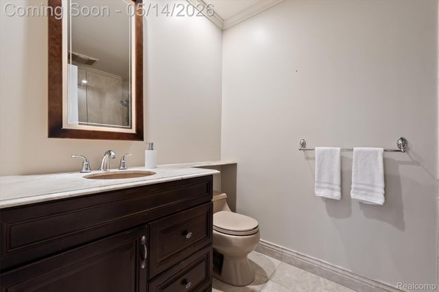 7035 Ten Hill Road, West Bloomfield Charter Township, MI 48322