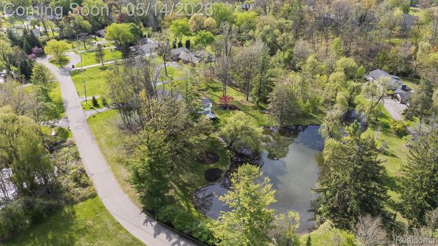 7035 Ten Hill Road, West Bloomfield Charter Township, MI 48322