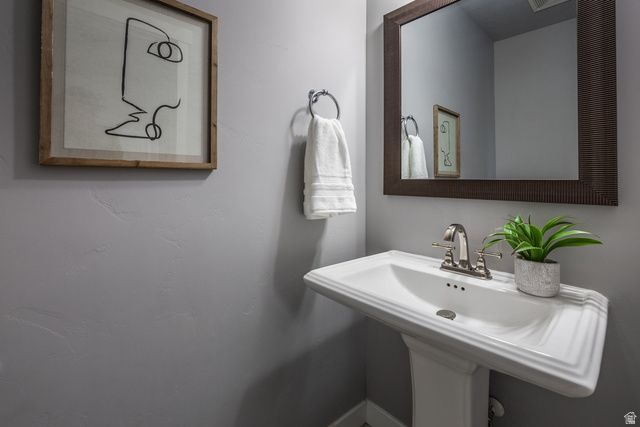 46 W TYTUS DR, Murray, UT 84107