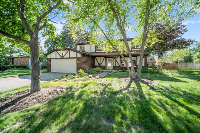728 Price Lane, Deerfield, IL 60015