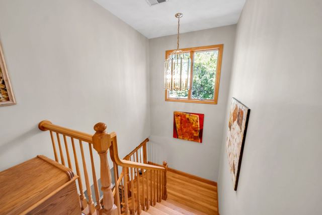 728 Price Lane, Deerfield, IL 60015