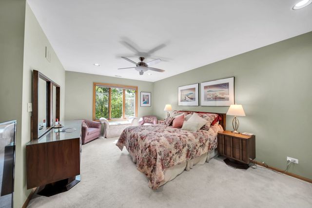 728 Price Lane, Deerfield, IL 60015