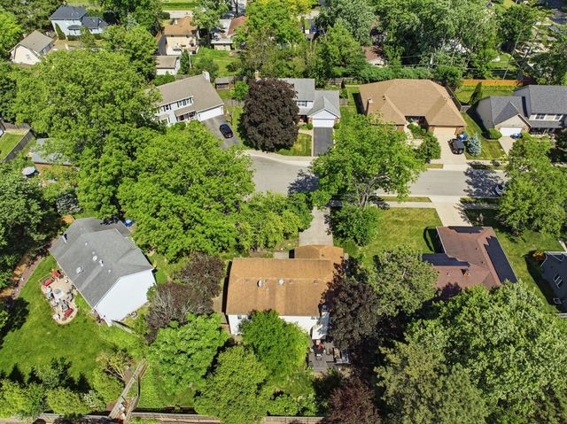 728 Price Lane, Deerfield, IL 60015