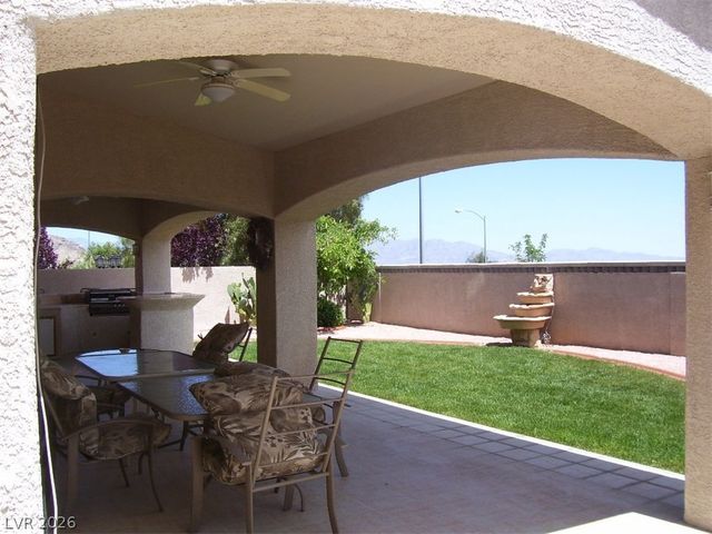 3316 Lacebark Pine Street, Las Vegas, NV 89129