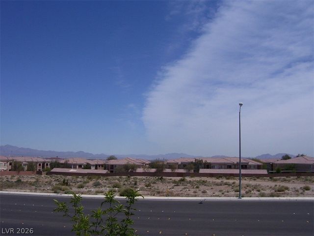 3316 Lacebark Pine Street, Las Vegas, NV 89129