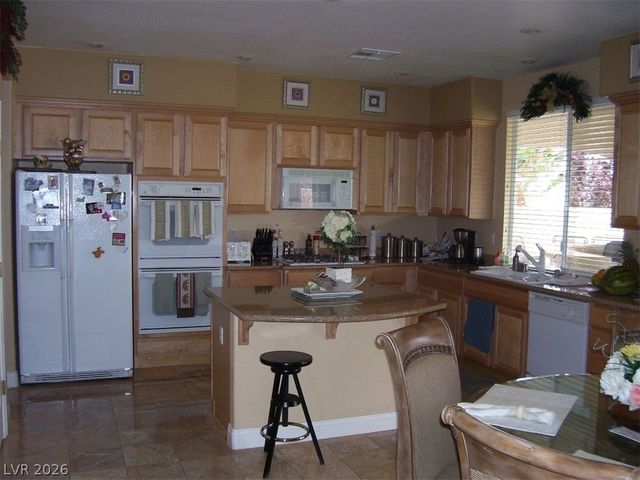 3316 Lacebark Pine Street, Las Vegas, NV 89129